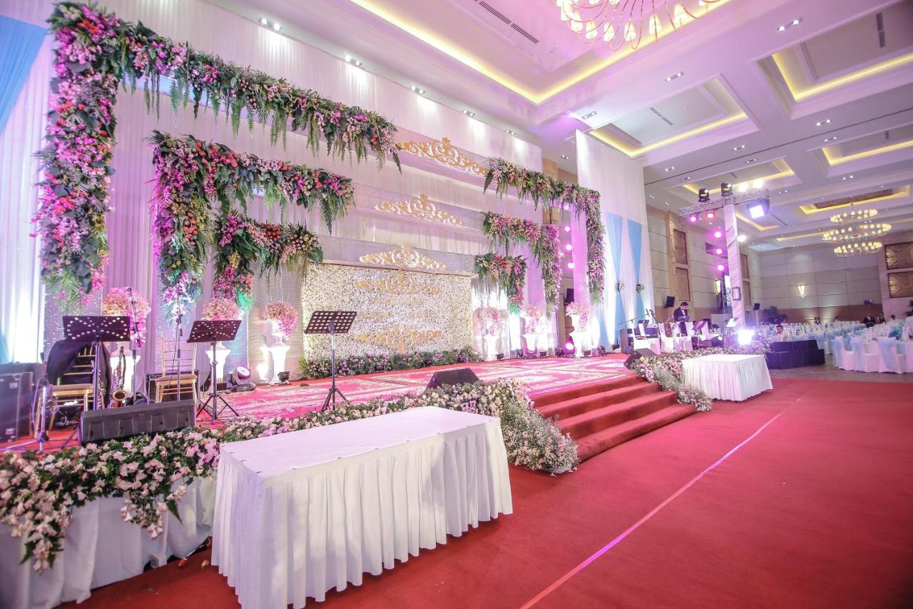 Sokha Phnom Penh Hotel Exterior photo