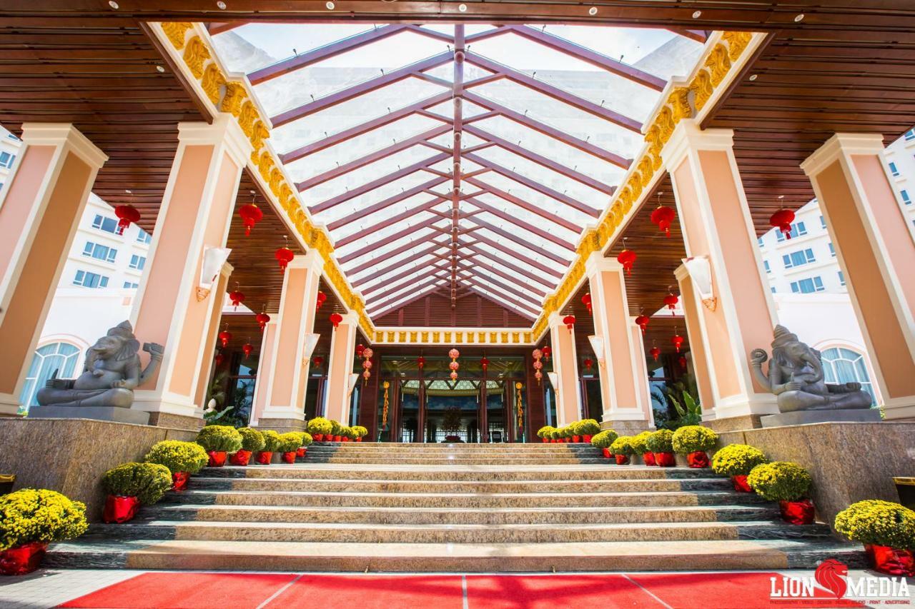 Sokha Phnom Penh Hotel Exterior photo