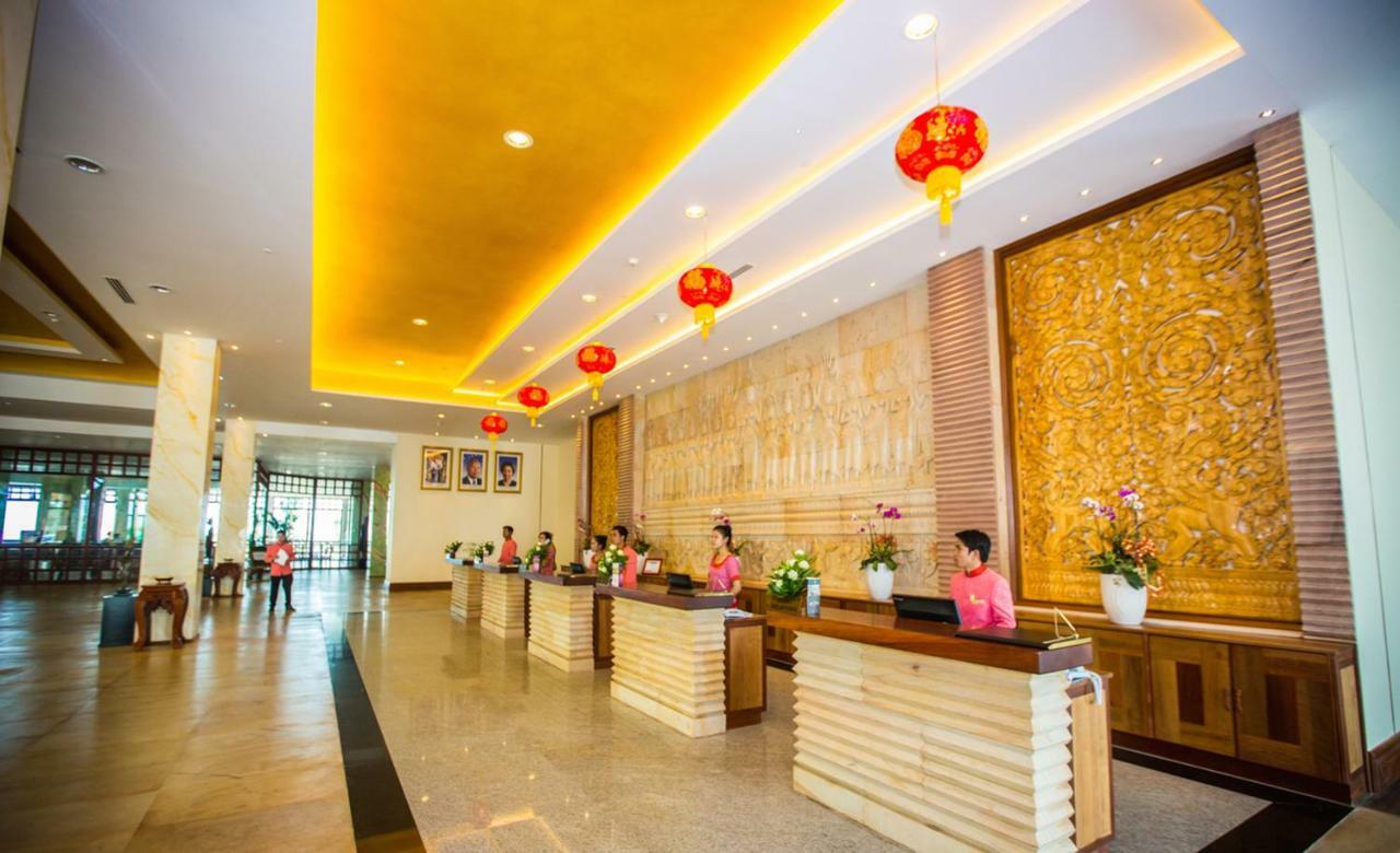 Sokha Phnom Penh Hotel Exterior photo